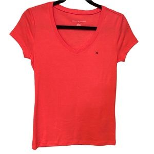 Tommy Hilfiger 100% Cotton Tee Shirt. Size M